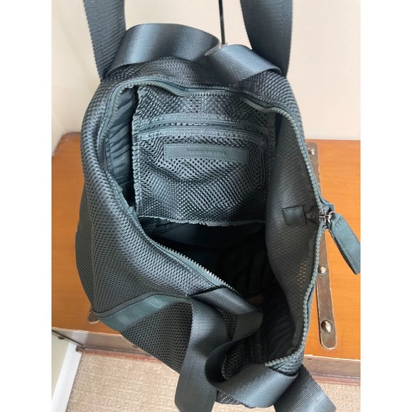 Lululemon Hot Mesh Tote Bag 30L - Dark Forest Green - Picture 8 of 8